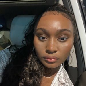 Meet your Posher, Destiny